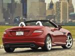 Mercedes-Benz SLK350 AMG with Sports Package 2011 года (US)
